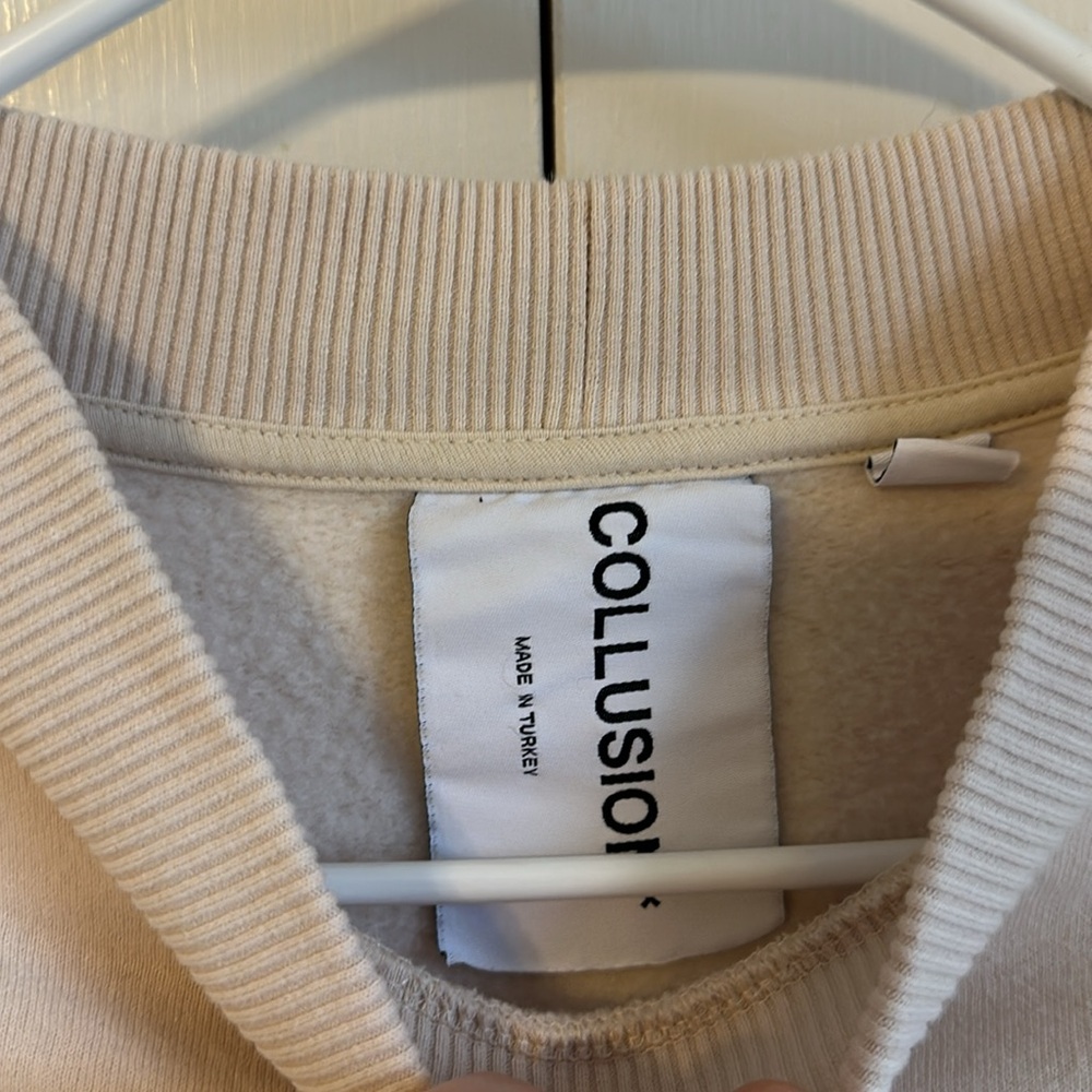 Collusion Mock Neck Cream Sweatshirt - Picture 3 of 4